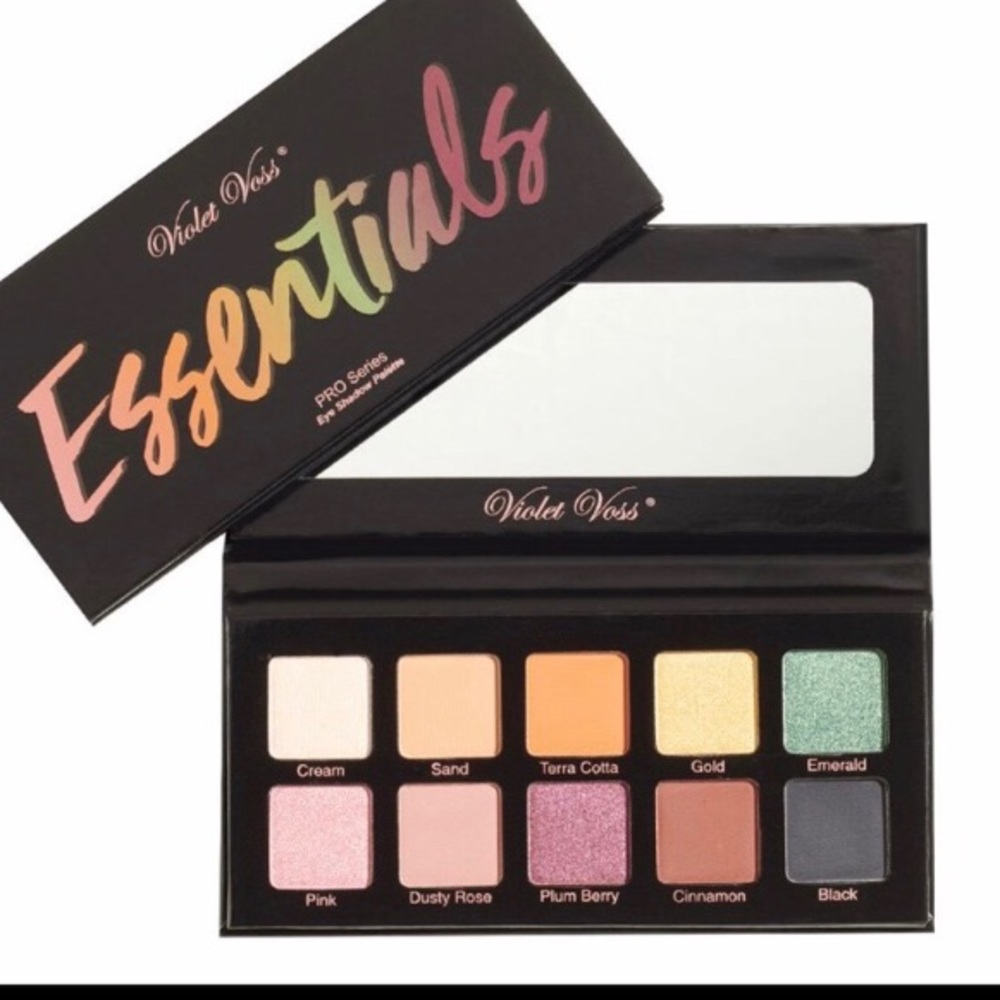 VIOLET VOSS ESSENTIALS EYESHADOW Pallet